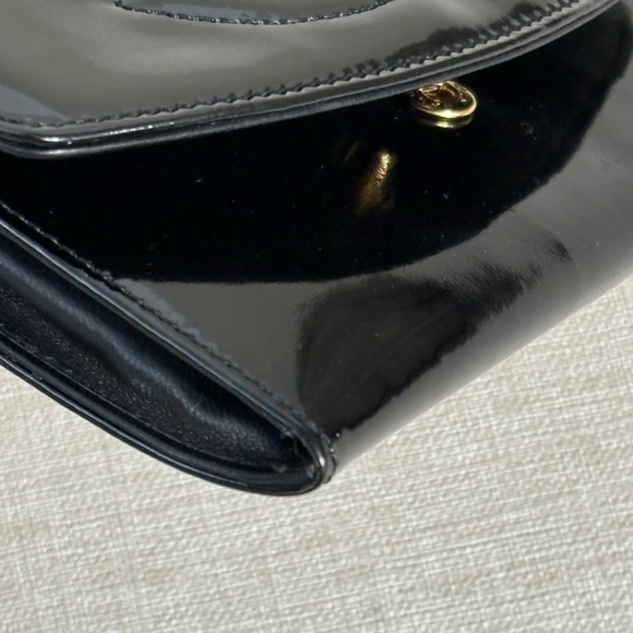 CHANEL Black Patent Leather CC Zip Wallet / Clutch - Picture 10 of 16